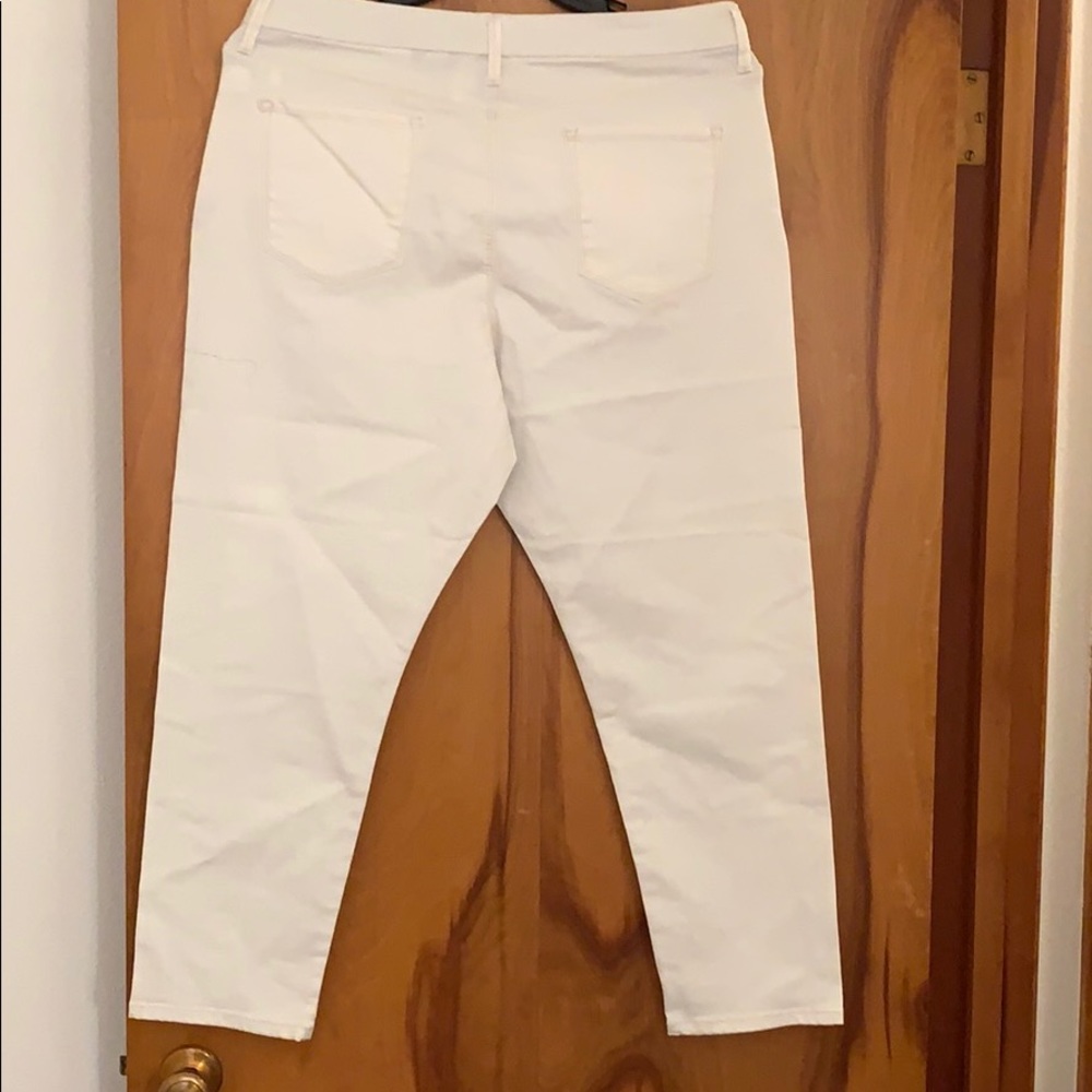 Ladies capris - Picture 4 of 7